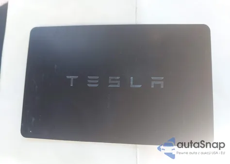 2025 Tesla Model Y Long Range Dual Motor All-Wheel Drive from USA, damaged, VIN 7SAYGAEE8SF305441